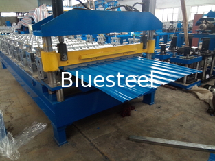 18-20 Stations Chain Drive Metal Roofing Roll Forming Machine Voor stalen platen 0,3-0,8 mm