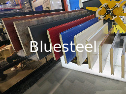 Pu-sandwichpaneel Garage Door Roller Shutter Roll Forming Machine Efficiënt