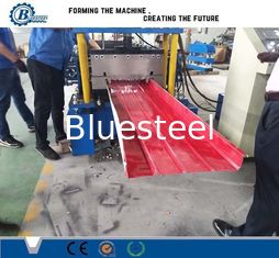 Max 15m/min Fast Standing Seam Roll Forming Machine 7.5m*1.2m*1.5m Voor het vormen van dakpanelen