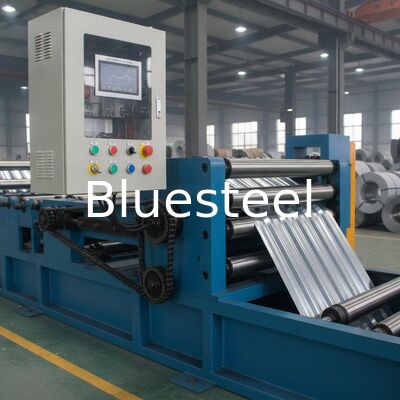 Kettingaangedreven Metalen Dakplaat Rolvormmachine met PLC Besturing en 45# Stalen Rollen voor Hoge Snelheid Dakplaat Productie
