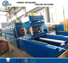 PLC-besturingssysteem Beschermingsrail rollenvormende machine ±1mm Precision Tolerance