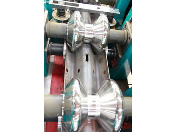 PLC-besturingssysteem Beschermingsrail rollenvormende machine ±1mm Precision Tolerance