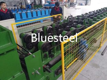 C purlin die Machine met 18-20 Posten vormen die Tolerantie ±2mm voor 120300mm Breedte van Grondstof snijden