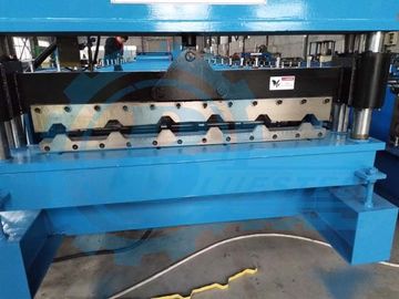0.3-0.8 mm Dikte Metal Roofing Roll Forming Machine 8-15m/min Vormingssnelheid ±2mm Snijvermogen