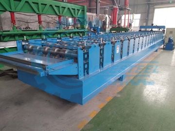 0.3-0.8 mm Dikte Metal Roofing Roll Forming Machine 8-15m/min Vormingssnelheid ±2mm Snijvermogen