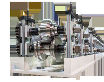 8.5m*1.2m*1.5m Ridge Cap Forming Machine ±2mm Scherpe Tolerantie