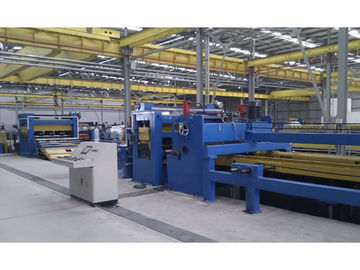 De hoge Nauwkeurigheid sneed aan Lengtelijn met Rol OD van 1200mm Scherpe Nauwkeurigheid ≤1.0mm/m2